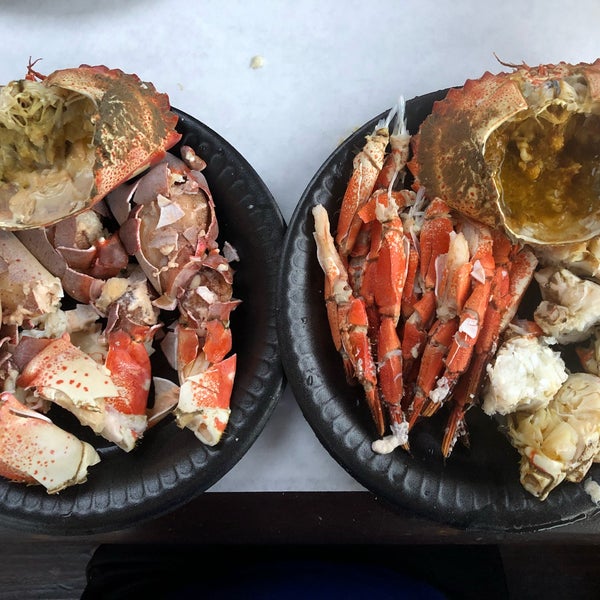 Foto tomada en Captain Kidd&#39;s Fish Market &amp; Restaurant  por HONG el 4/6/2018