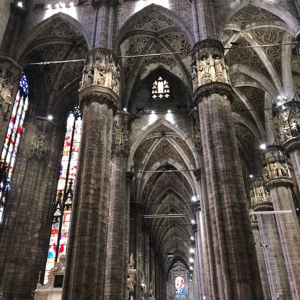 Foto tirada no(a) Catedral de Milão por Kate P. em 8/30/2018