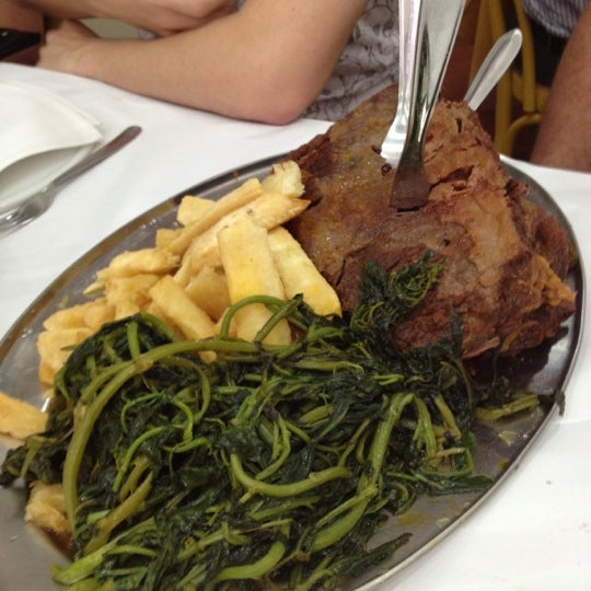 11/8/2012 tarihinde Rodrigo T.ziyaretçi tarafından Restaurante Escondidinho'de çekilen fotoğraf