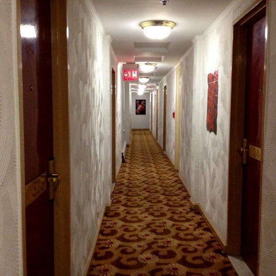 10/14/2012にMatt S.がWashington Square Hotelで撮った写真