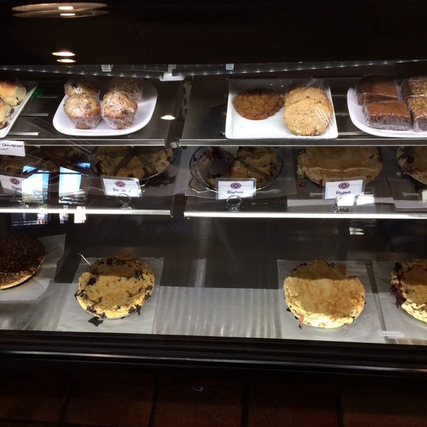 Foto diambil di Estes Park Pie Shop oleh Winston W. pada 3/5/2014