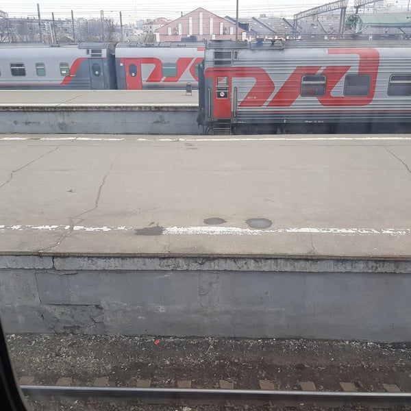 Поезд 738 Поезд 738