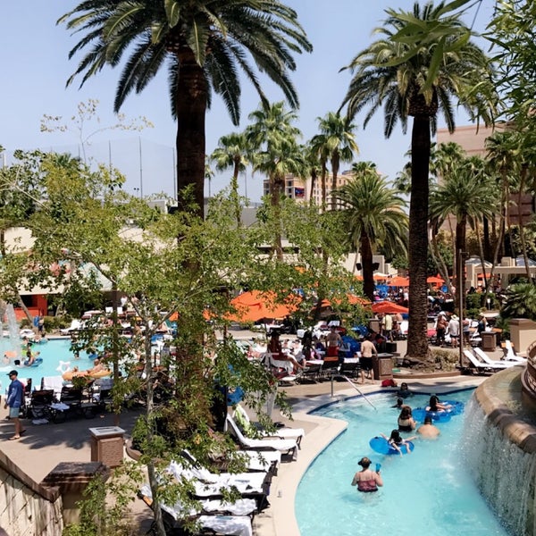 the grand pool complex at mgm grand