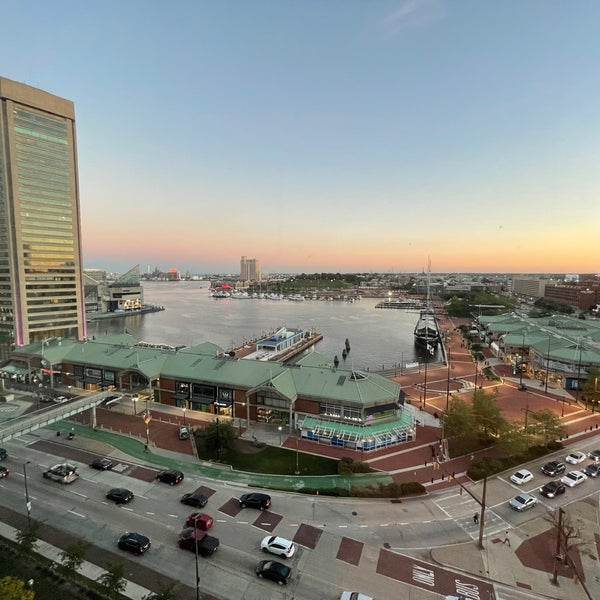Photo taken at Renaissance Baltimore Harborplace Hotel by Larry L. on 10/1/2021