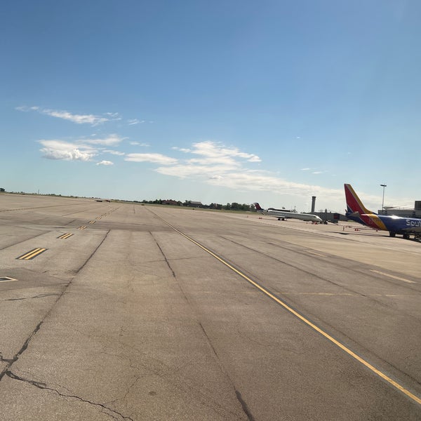 Photo taken at Buffalo Niagara International Airport (BUF) by Larry L. on 6/17/2022