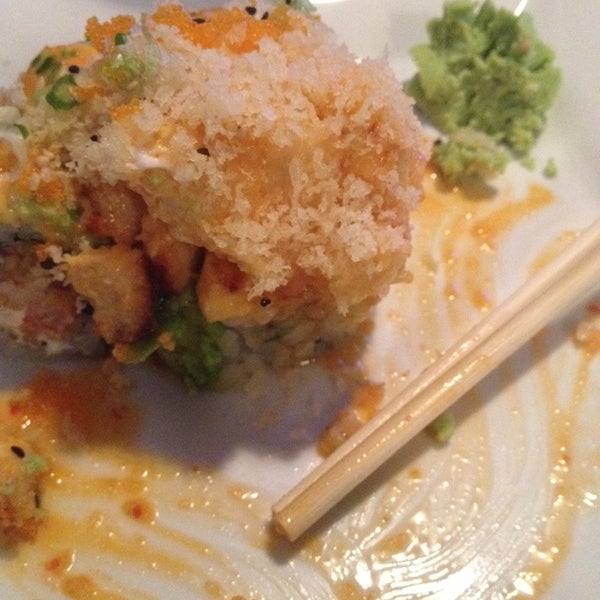 12/7/2013 tarihinde Manuela W.ziyaretçi tarafından Pisces Sushi Global Bistro'de çekilen fotoğraf