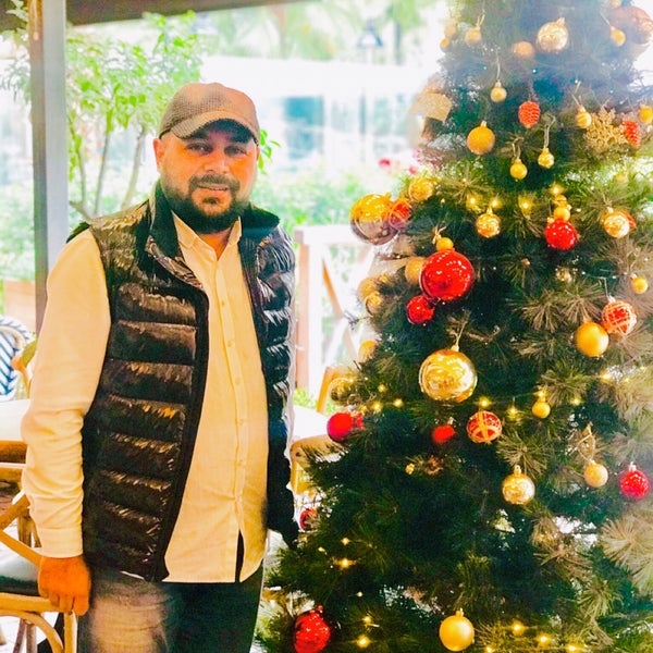 Photo taken at Yüzde Yüz Restaurant &amp; Cafe by Yaşar T. on 12/26/2019