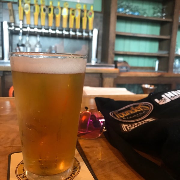 Photo taken at Rockford Brewing Company by Elise T. on 5/12/2019