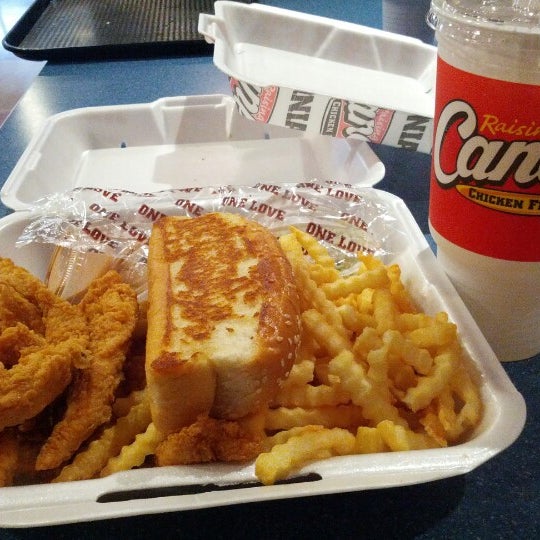 Photo taken at Raising Cane&#39;s Chicken Fingers by Noel B. on 12/17/2012