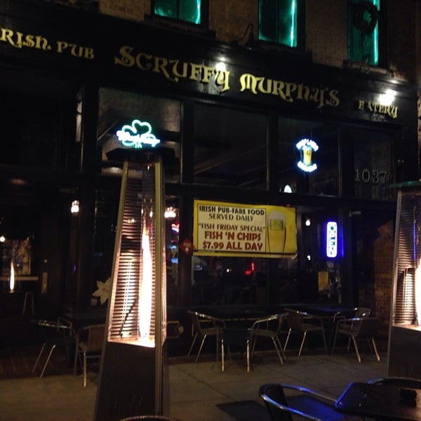 Снимок сделан в Scruffy Murphy&#39;s Irish Pub &amp; Eatery пользователем Bradley 1/5/2014