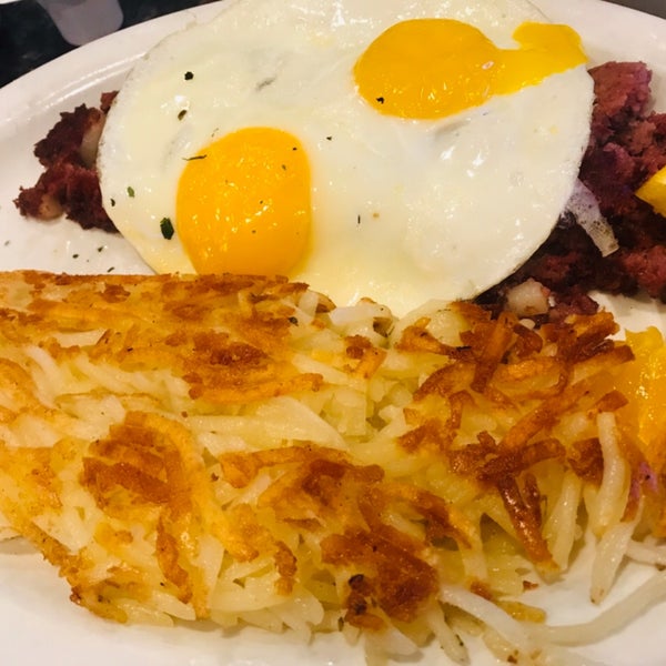 Foto tirada no(a) Mr. Mamas Breakfast and Lunch por y0kS em 10/31/2018
