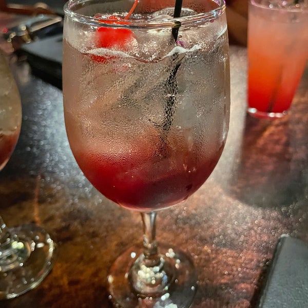 Zeppelins Bar & Grill American Restaurant in Cedar Rapids