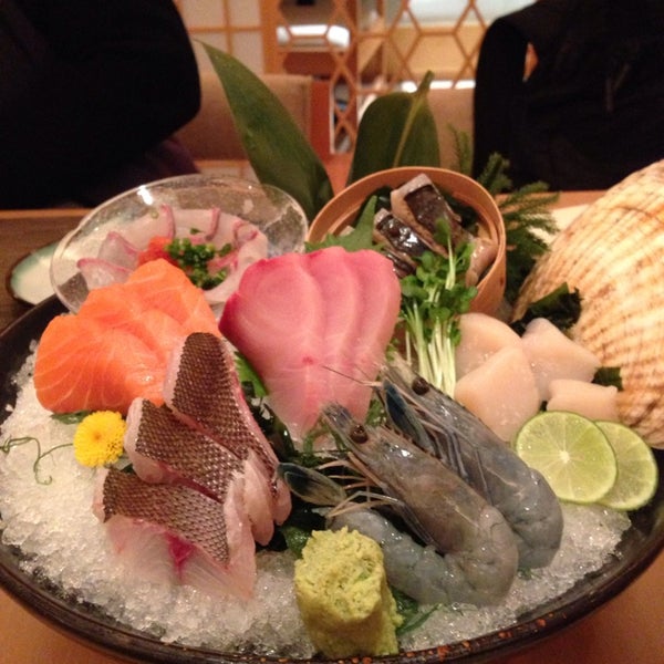 Photo taken at Habitat Japanese Restaurant 楠料理 by Anna J. on 2/6/2014