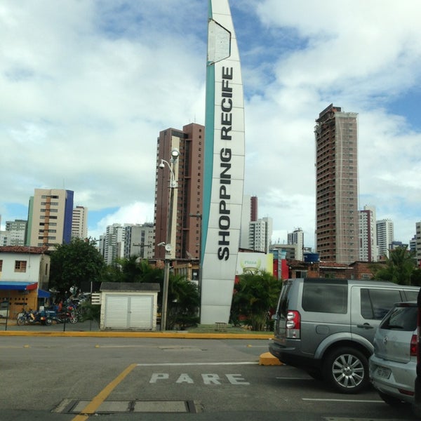 Foto diambil di Shopping Recife oleh Energias R. pada 7/12/2013