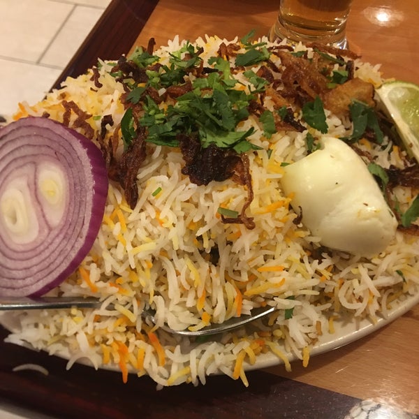 Foto diambil di Godavari Indian Restaurant - Woburn oleh swash pada 2/18/2018