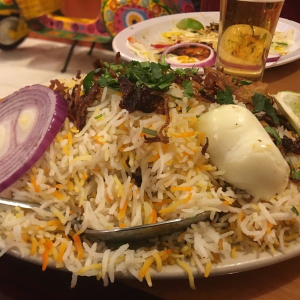 Foto scattata a Godavari Indian Restaurant - Woburn da swash il 2/18/2018