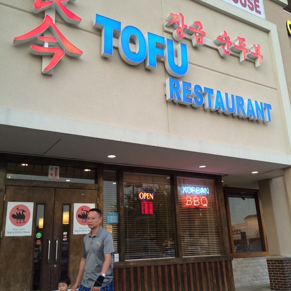 Foto scattata a Jang Guem Tofu and BBQ House da Dat L. il 8/31/2014