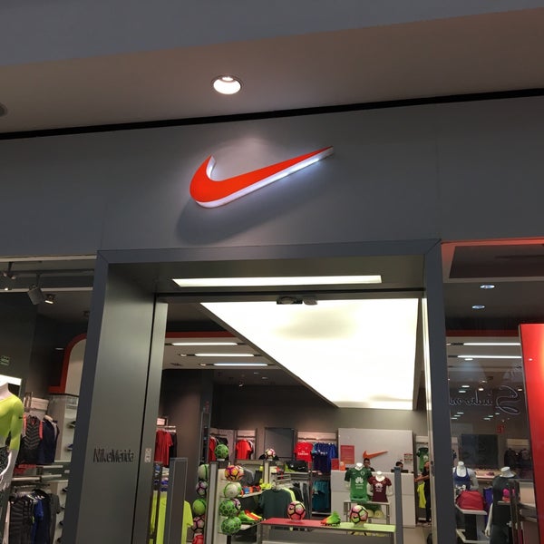 Nike - Sporting Goods Shop in Merida