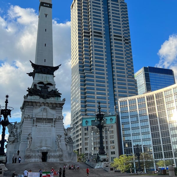 Photo taken at Soldiers &amp; Sailors Monument by Josh Z. on 7/12/2022