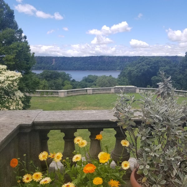 Photo taken at Wave Hill by Kristen W. on 6/14/2019