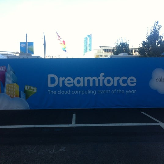 Photo taken at Dreamforce 2012 by Jeffrey J. on 9/21/2012