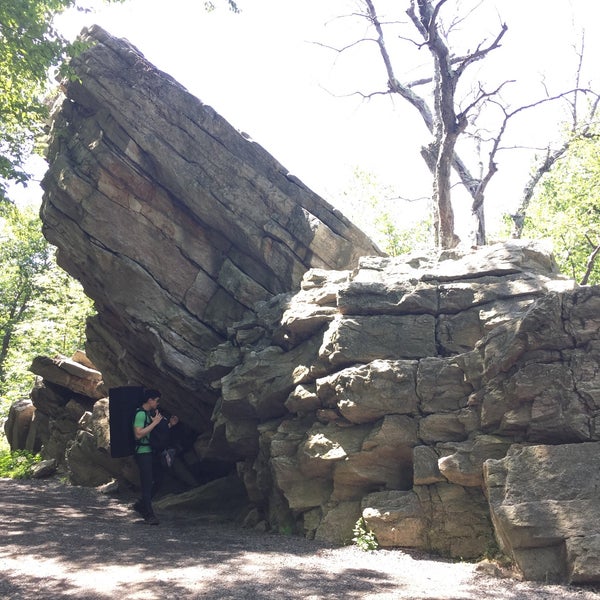 รูปภาพถ่ายที่ Mohonk Preserve โดย Angela H. เมื่อ 7/10/2015