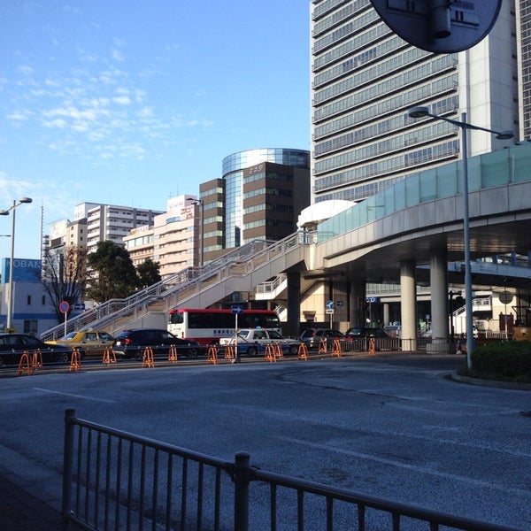 Fotos En 新横浜 羽田空港行きバス乗り場 新横浜 Yokohama 神奈川県