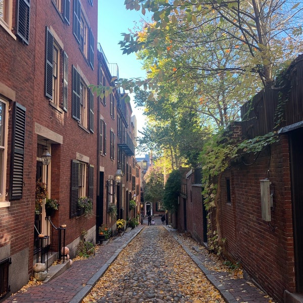 Acorn Street Road in Boston