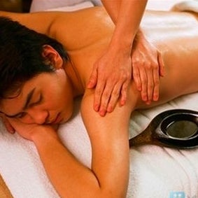 Experiencia la #relajación con un buen #masaje tailandés realizado con aceites...