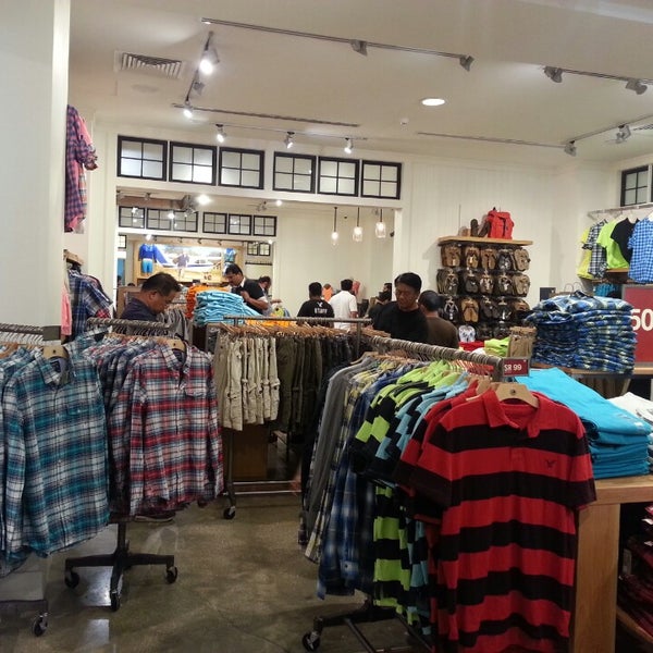 American Eagle Outfitters Now Closed Clothing Store In Riyadh