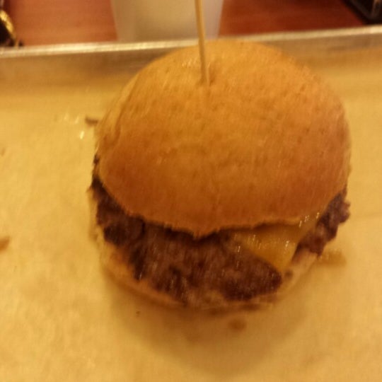 Photo taken at MOOYAH Burgers, Fries &amp; Shakes by KarenJ on 10/13/2014