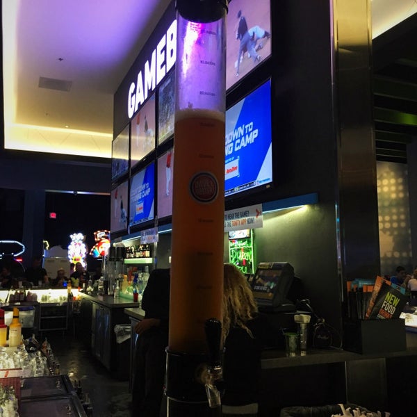 Photo taken at Dave &amp; Buster&#39;s by RB O. on 7/22/2017