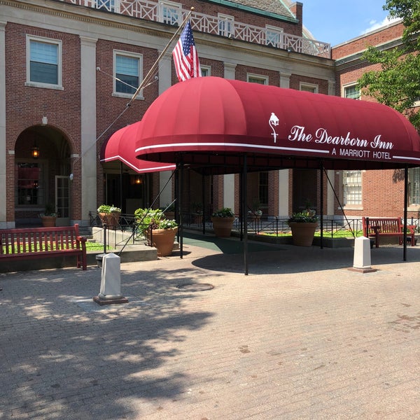 Foto tirada no(a) The Dearborn Inn, A Marriott Hotel por Matthew em 6/17/2018