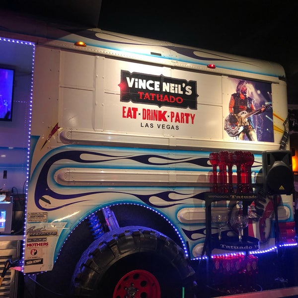Photo prise au Vince Neil’s Tatuado EAT DRINK PARTY par Nick C. le9/14/2019