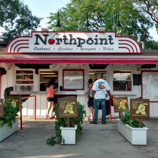 Foto tirada no(a) Northpoint Custard por Guillermo V. em 8/2/2014