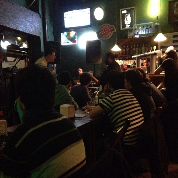 รูปภาพถ่ายที่ The Shannon Irish Pub โดย Meli M. เมื่อ 4/14/2014