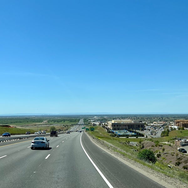 US Highway 50 & East Bidwell Street / Scott Road E Bidwell St