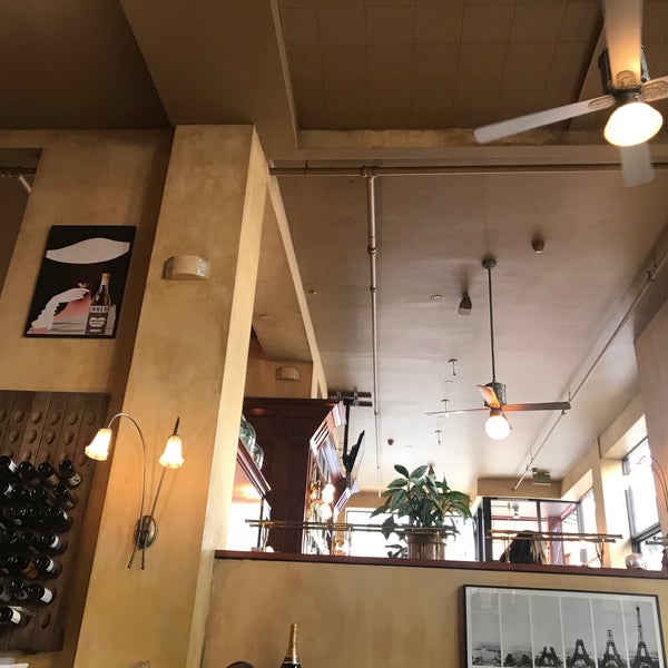 Photo prise au Café de la Presse par Oleksandr K. le2/5/2019