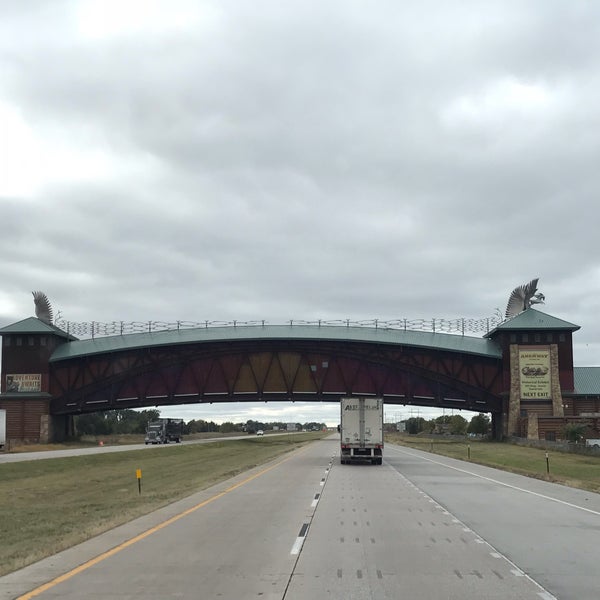 Photo taken at Great Platte River Road Archway by Oleksandr H. on 10/10/2018