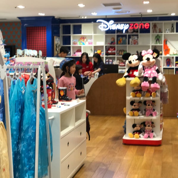 Disney Store Toy Game Store In 소공동 Disney Store Toy Game Store In 소공동