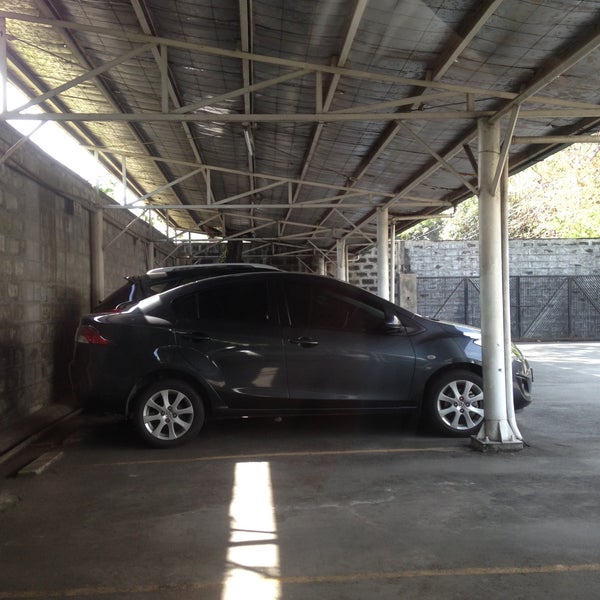 Гранд авеню волгоград. Гранд паркинг внуково. Grand parking 2. Гранд паркинг, краснодар. Паркинг 1 внуково фото.