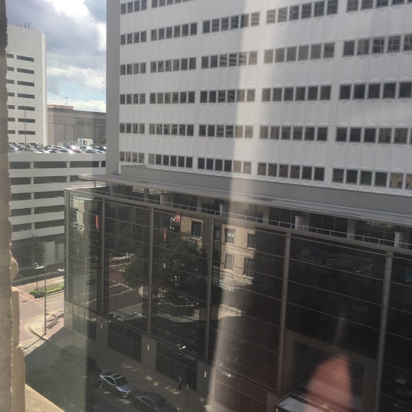 รูปภาพถ่ายที่ Courtyard Houston Downtown /Convention Center โดย Ankit K. เมื่อ 10/5/2016