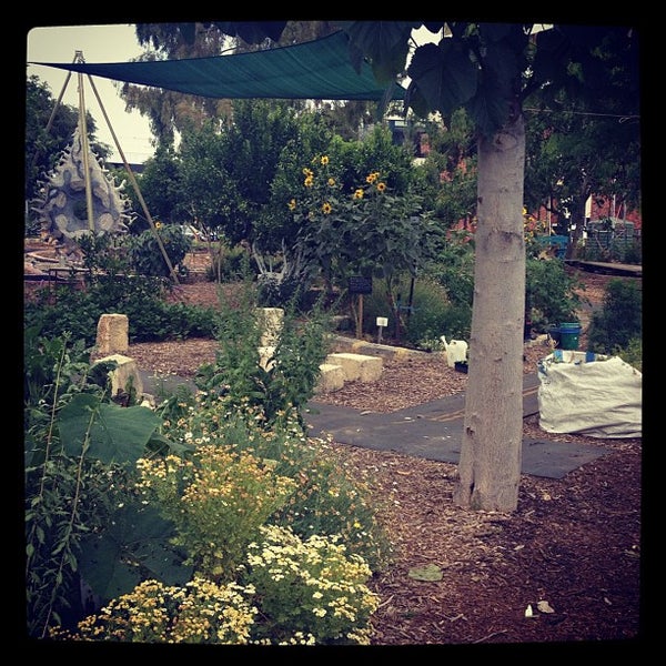 Perth City Farm 1 City Farm Pl.