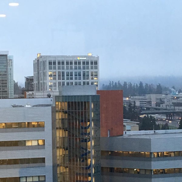 รูปภาพถ่ายที่ Seattle Marriott Bellevue โดย David M. เมื่อ 12/15/2015