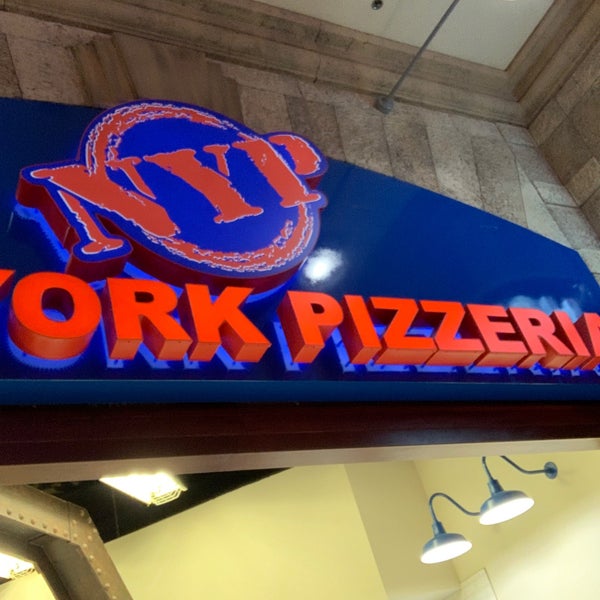 Снимок сделан в New York Pizzeria пользователем Kaan B. 9/22/2019