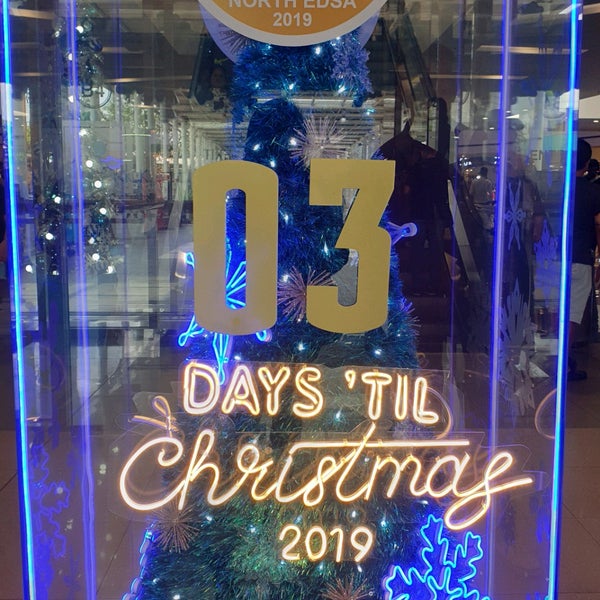 Photo taken at SM City North EDSA by 💞Ivy S. on 12/22/2019