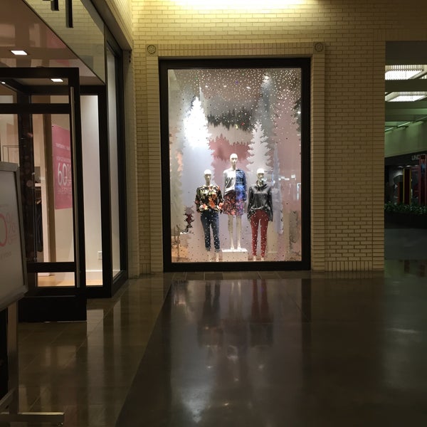 Louis Vuitton - 8687 North Central Expressway, NorthPark Mall