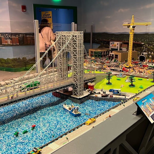 Photo taken at LEGOLAND® Discovery Center by Dianne R. on 2/3/2024