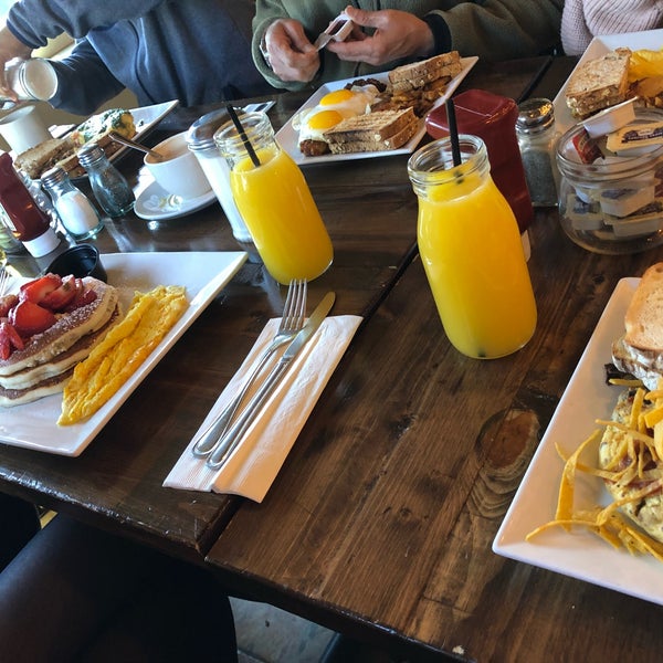 Photo taken at Urban Griddle by Dianne R. on 4/20/2018