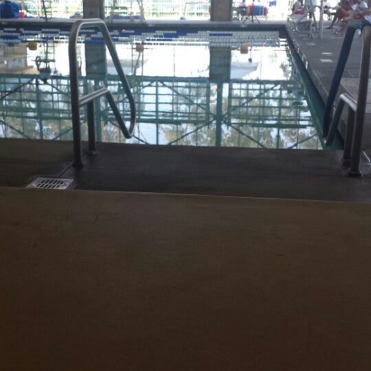 jesse owens park pool